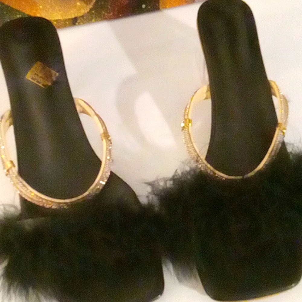 Chic Black and Gold Women's Heels